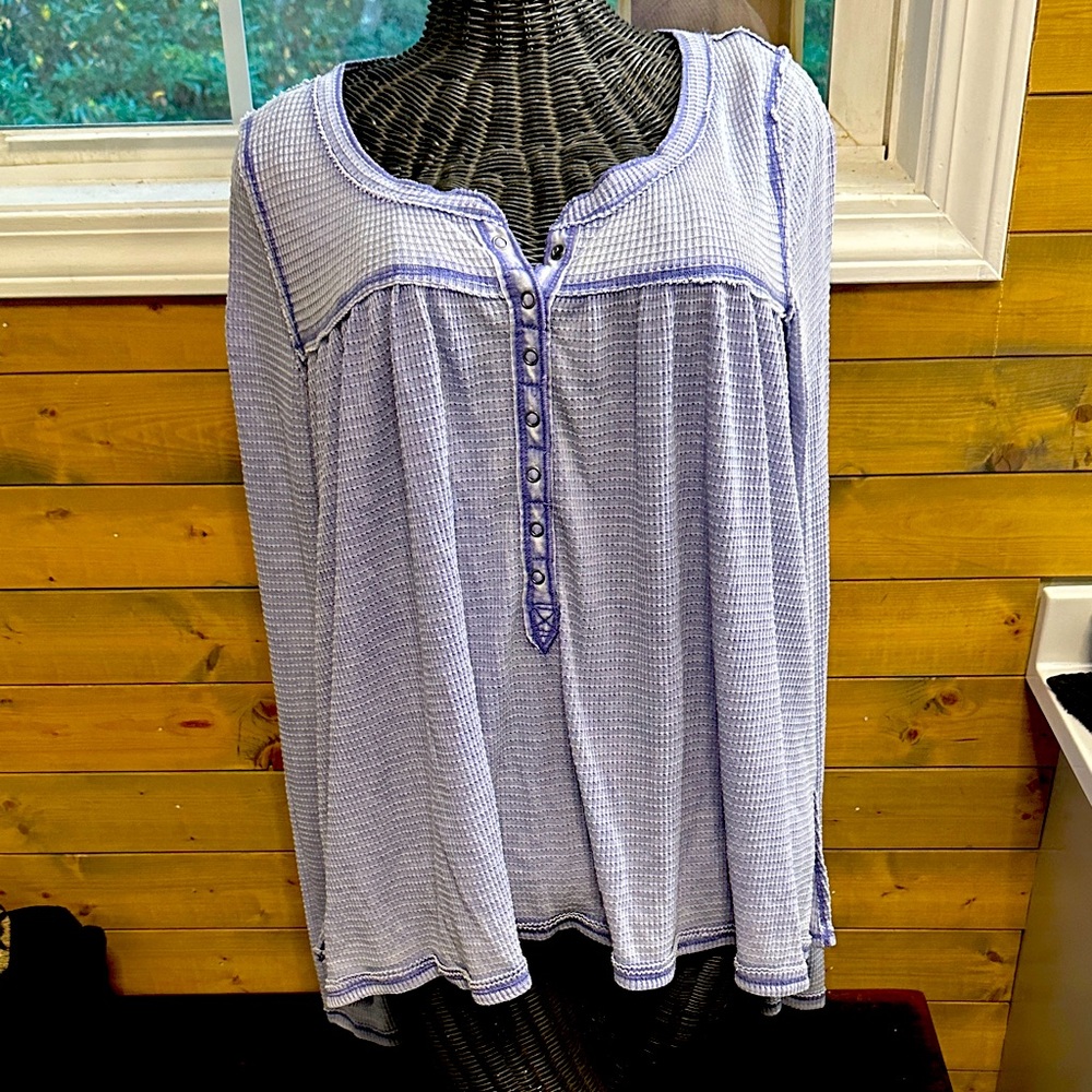 We The Free Lavender “Kai” babydoll Henley